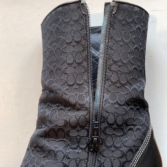 COACH "C"  LOGO WOMEN BOOTIES Size 7 1/2 - Picture 4 of 12